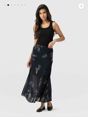 Saint and Sofia Audrey Skirt - Black Lily Gardens